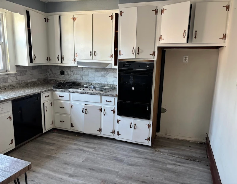 A clean Livingston, North Jersey kitchen after JunkDoctors removed an old refrigerator and appliances.