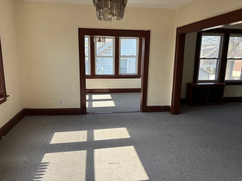 A completely empty and cleared room in a Sparta, North Jersey home after a professional household junk removal service.