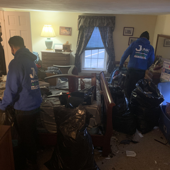 Hoarding Cleanout Pluckemin NJ