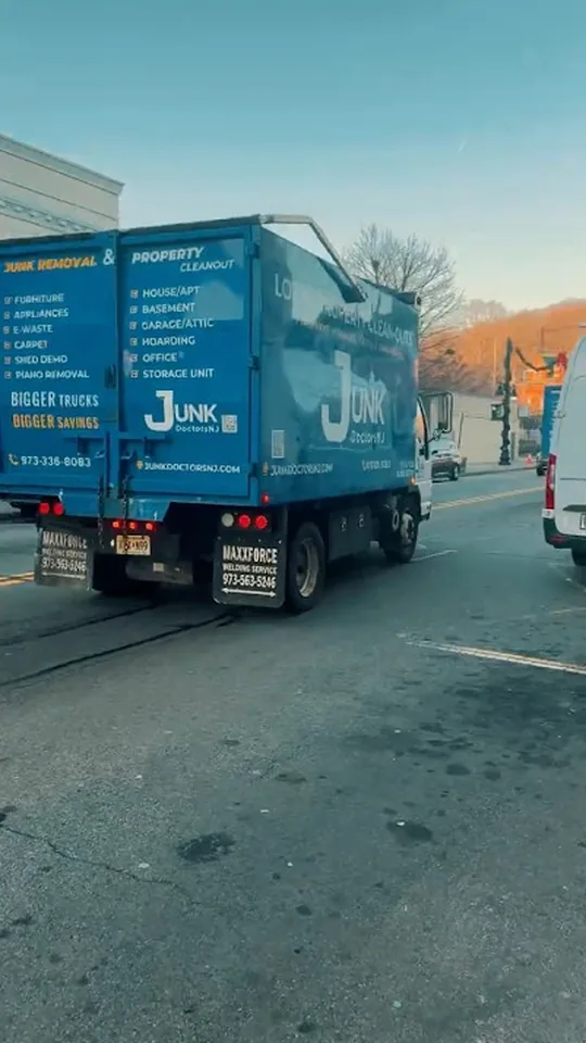 Watch our 25 cubic yard truck in action